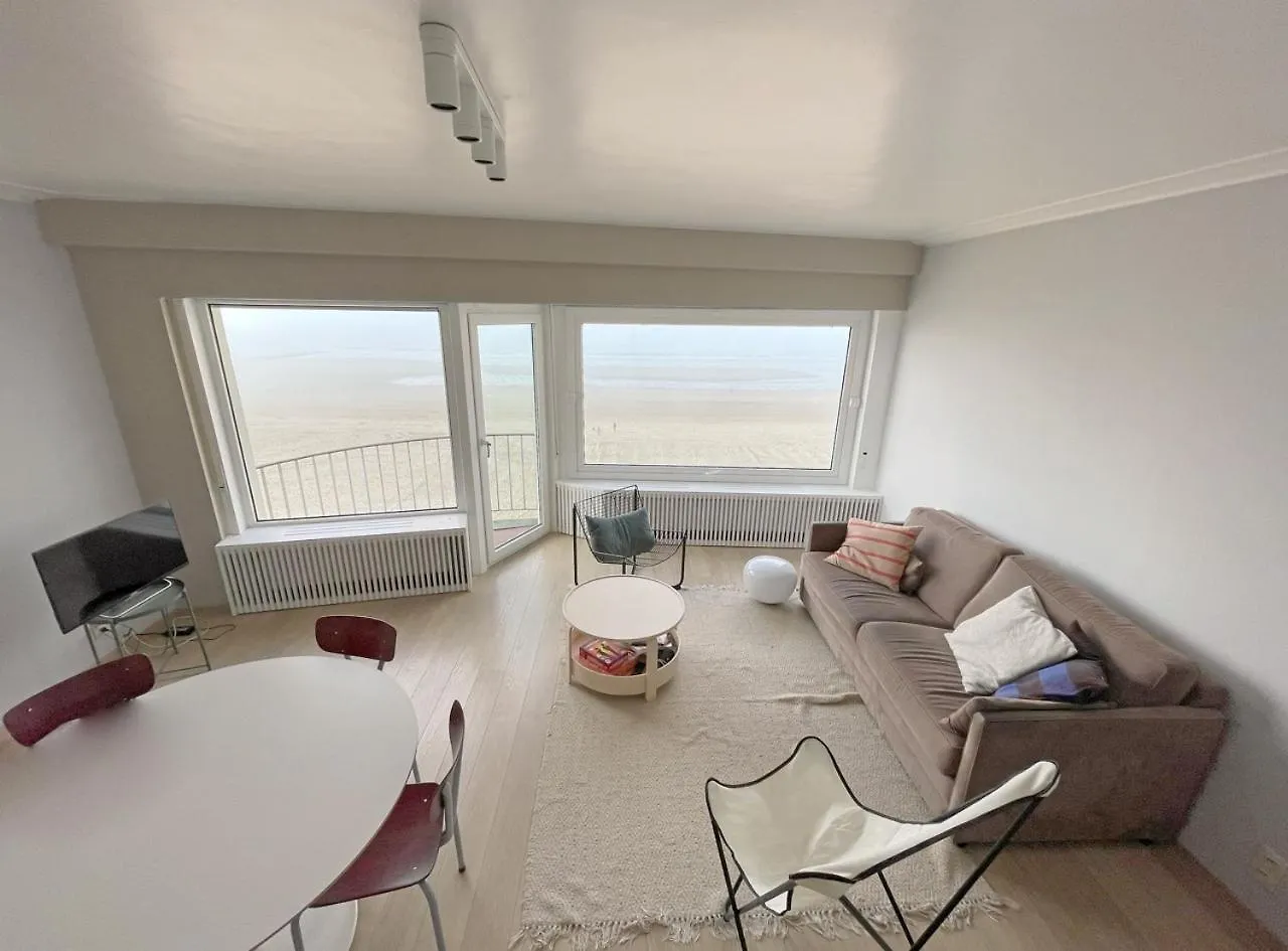 Happy In Oostende - Lovely Apartment With Seaview At The Beach  Остенде