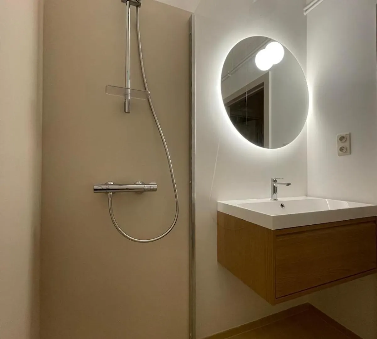 Happy In Oostende - Lovely Apartment With Seaview At The Beach Остенде